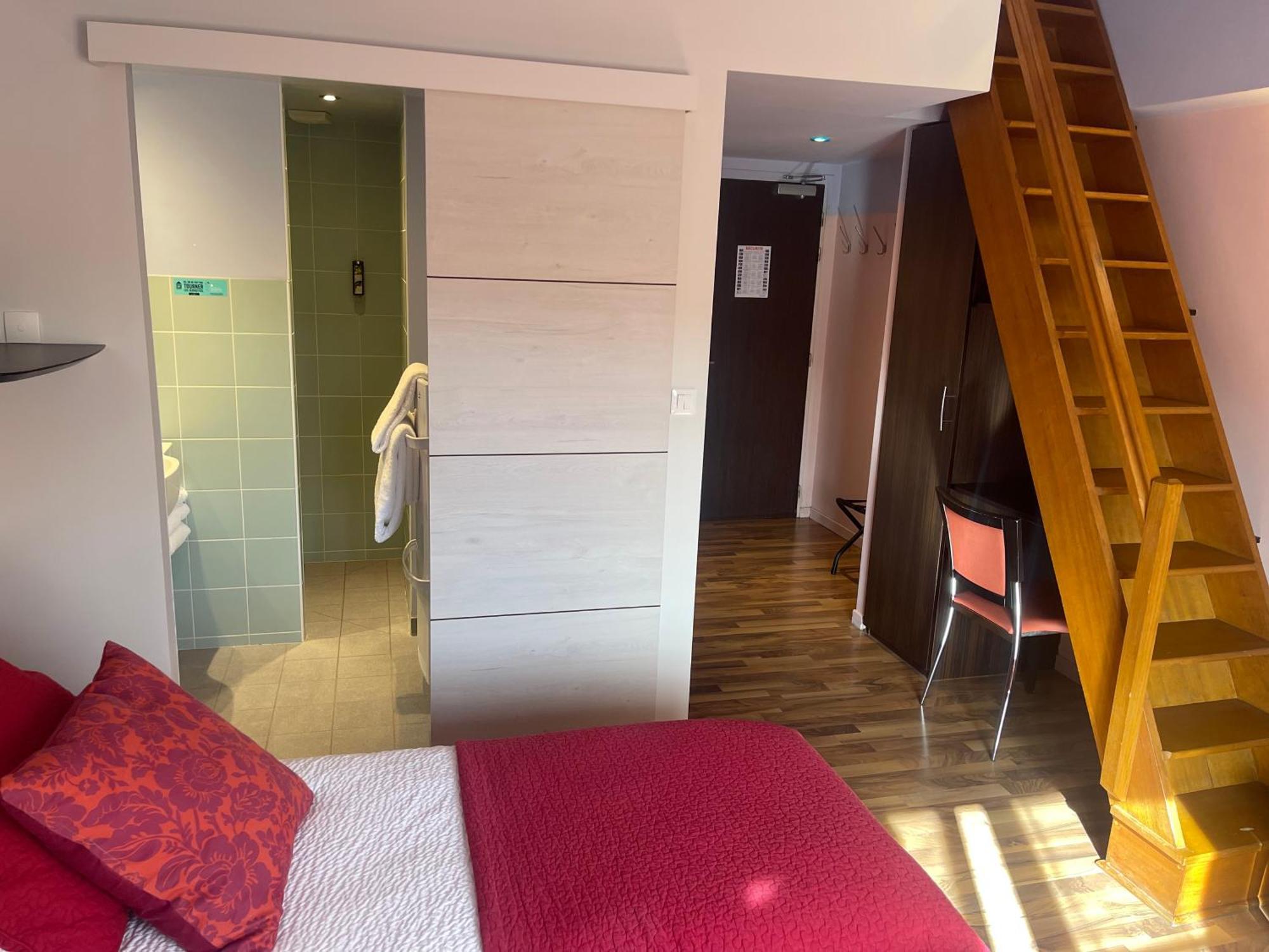 Hotel Logis Le Saint Georges 3*